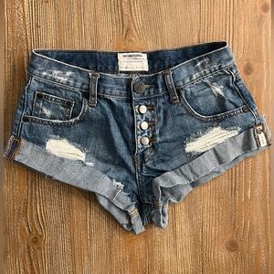 One Teaspoon | Bandits Shorts | Size 24
